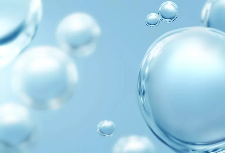 Photo: closeup of water drops